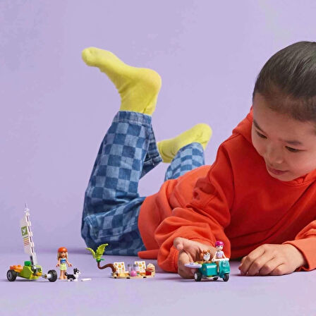 CEYLAN ADAM   LEGO Friends Sörfçü Köpekler ve Scooter Macerası 42641