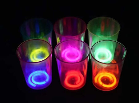 CEYLAN ADAM   Karanlıkta Yanan Gece Işığı Mega Glow Bardaklar 8 Adet 8.5 x 10.5 cm