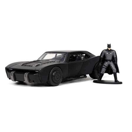 CEYLAN ADAM  Batman Batmobile 2022 Comic Con Model Aracı