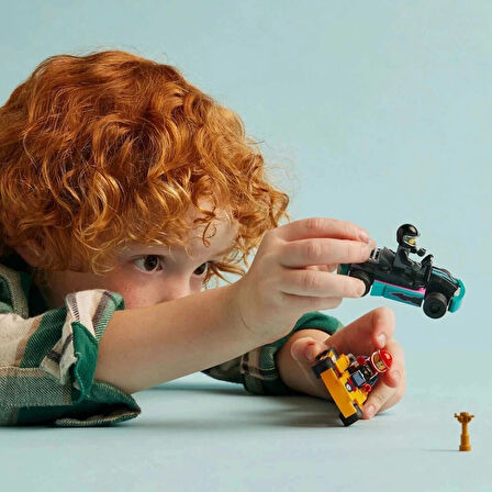 CEYLAN ADAM   LEGO City Go-Kartlar ve Yarış Sürücüleri 60400