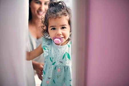CEYLAN ADAM     Avent Ultra Soft Emzik 6-18 Ay Kız