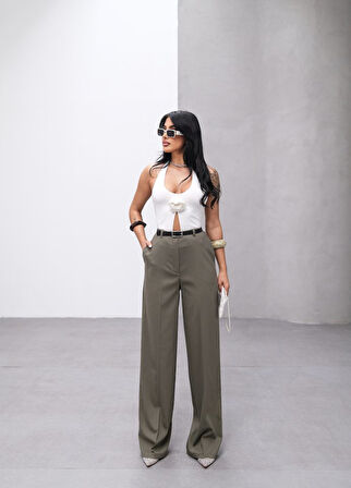 Poly Viscose Yüksek Bel Kemerli̇ Ve Dökümlü Palazzo Pantolon (Kemer Dahi̇l)