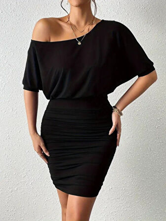 Kadın Tek Omuzu Açık Büzgülü Kısa Sandy Elbise