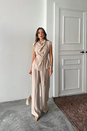 TENCEL MODAL KOLSUZ BLUZ KAPALI CEP DETAYLI DÖKÜMLÜ - PANTOLON TAKIM - Bej