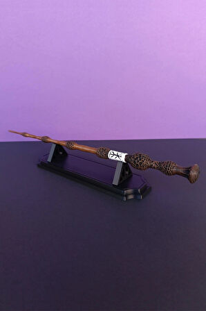 Mürver Asa (Harry Potter) – 38 cm, Özel Standlı Gerçekçi Koleksiyon Asası, Albus Dumbledore Asası