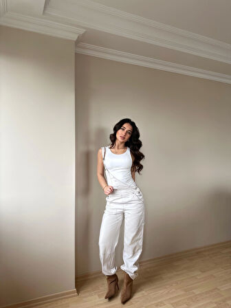 Halter Yaka Beyaz Bodysuit