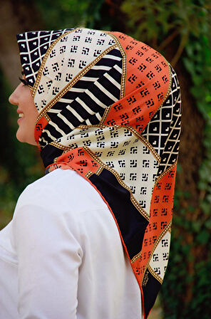 Desenli Eşarp