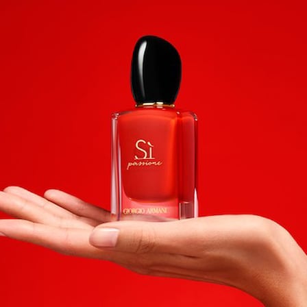 100 ml Kadın Parfümü ile Feminen ve Güçlü Koku