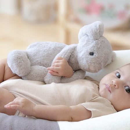 35 cm Gri Renkli Oturabilen Tavşan Peluş Oyuncak