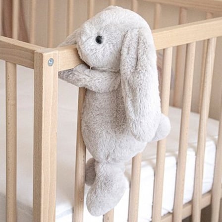 35 cm Gri Renkli Oturabilen Tavşan Peluş Oyuncak