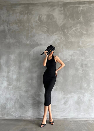 Halter elbise