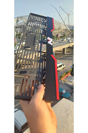 N Model Uyumlu Kırmızı Çizgili Pleksi Plakalık