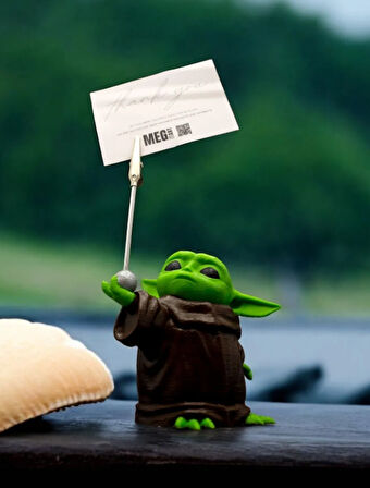 Baby Yoda Figürlü Not Tutucu Masaüstü Not Tutacağı Metal Kıskaç Notluk
