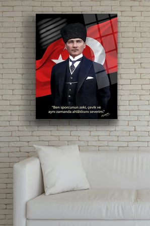 Atatürk Cam Tablo | Sanatsal Duvar Dekoru | Solmayan Canlı Renkler | Mutfak ve Yemek Alanı | Sevdiklerinize Hediyelik | Dayanıklı Cam Yapı