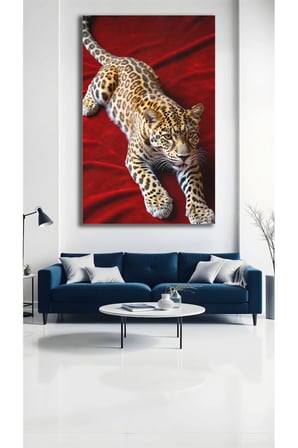 Leopar Kırmızı Kadife Üzerinde Vahşi Jaguar Cam Tablo | Sanatsal Duvar Dekoru | Parlak ve Net Görüntü | Kafe ve Ofis İçin | Sevdiklerinize Hediyelik