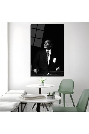 Atatürk Portre Cam Tablo | Şık Duvar Tablosu | Parlak ve Net Görüntü | Kafe ve Ofis İçin | Ev Hediyesi | Dayanıklı Cam Yapı | Yatak Odası ve Antre