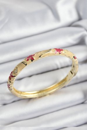 Mineli Pirinç Pembe Ve Krem Çiçek Motifli Gold Renk Kadın Kelepçe 5886