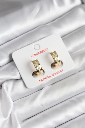 14K Gold Renk Kaplama Zirkon Taşlı Halka Model CM Kadın Küpe 5886
