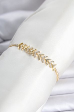 Pirinç Gold Renk Zirkon Taşlı Çavuş Model Su Yolu Kadın Bileklik 5886