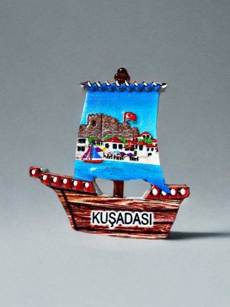 KUŞADASI Kabartmalı Polyester Magnet 7cm x 7,5cm Dekoratif Hediyelik Buzdolabı Süsü (Kod:1786)