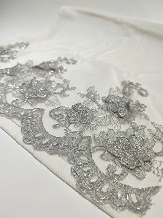 BEYAZ KADİFE GRİ GÜPÜRLÜ ÇİÇEK DESENLİ HAVLU