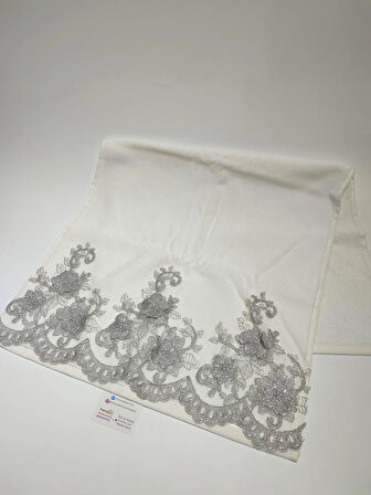 BEYAZ KADİFE GRİ GÜPÜRLÜ ÇİÇEK DESENLİ HAVLU