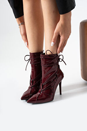 GAMZY Kadın Bordo Rugan Bağcıklı İnce Topuklu Bot