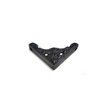 Antika Tarz Dekoratif Pirinç Köşe Süsü - 58x58 Mm, Oksit