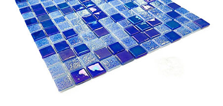 Havuz, Banyo, Sauna, Spa, iç , dış, zemin, duvar, kaplama ve dekorasyon uygulamalarında tüm yüzeyler için, 25x25mm. Lüster Blue, 31.5x31.5cm. Fileli Cam Mozaik.