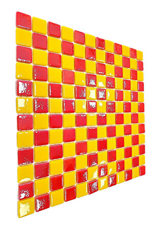 Mutfak tezgah arası, Havuz, Banyo, Sauna, Spa, iç , dış, zemin, duvar, kaplama ve dekorasyon uygulamalarında tüm yüzeyler için, 25x25mm. Sarı-Kırmızı, Damalı, 31.5x31.5cm. Fileli Cam Mozaik.