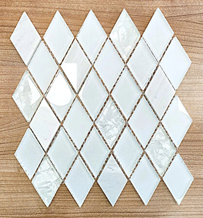 Mutfak tezgah arası ve iç mekan kaplama ve dekorasyon uygulamalarında tüm yüzeyler için, 48x80mm. Beyaz-Sedefli Beyaz-Mat Beyaz-Mermer Mix. 26x27cm. Fileli Kristal Mozaik.