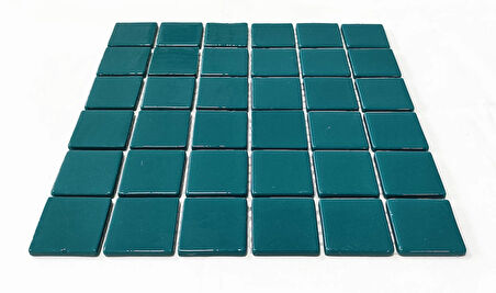 Mutfak tezgah arası, Havuz, Banyo, Sauna, Spa, iç , dış, zemin, duvar, kaplama ve dekorasyon uygulamalarında tüm yüzeyler için, 50x50mm. Turkuaz,  31.5x31.5cm. Fileli Cam Mozaik.