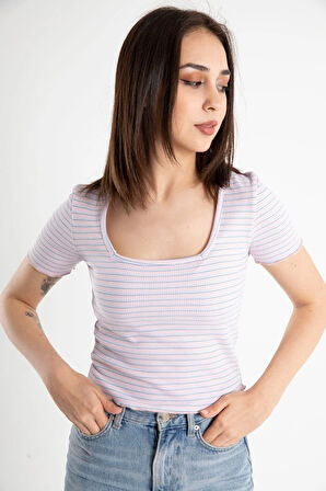 Kadın Pembe Çizgili U Yaka Fitted Kısa Kollu Crop Pantolon