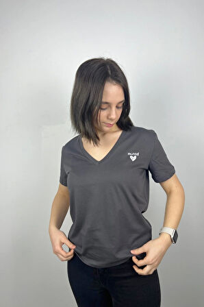 Kadın %100 Pamuk V Yaka Kısa Kollu Tişört - Kalp Baskılı