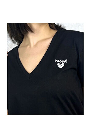 Kadın %100 Pamuk V Yaka Kısa Kollu Tişört - Kalp Baskılı