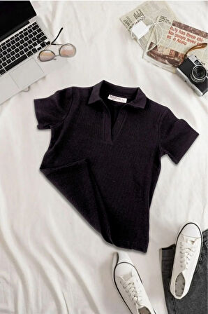 Kadın Polo Yaka Siyah Fitilli Kaşkorse Kısa Kollu Tişört