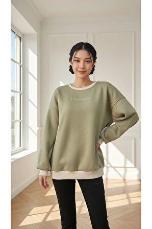 Kadın Rahat Kesim İçi Şardonlu Oversize Slogan Baskılı Sweatshirt