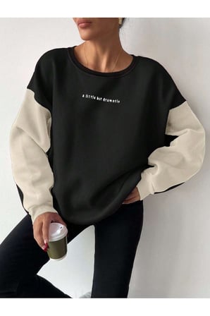 Rahat Kesim Slogan Baskılı Şardonlu Büyük Beden Sweatshirt