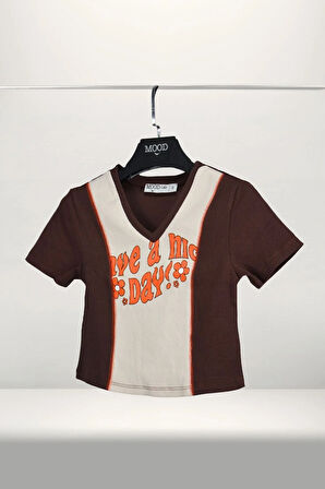 Crop Slogan Baskılı Parçalı Kaşkorse Karyoka Detaylı Tişört