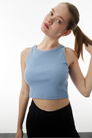 Crop Halter Yaka Fitilli Esnek Örme Atlet