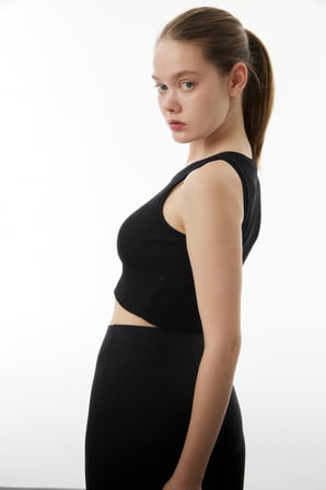 Crop Halter Yaka Fitilli Esnek Örme Atlet