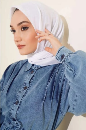 Kadın Tesettür Pratik Bambu Kraş Eşarp Beyaz