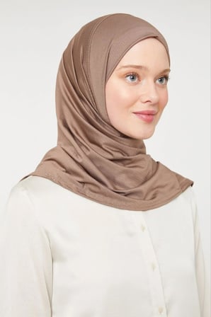 Kadın Tesettür Pratik Hijab Şal Sütlü Kahve