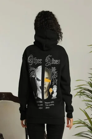 Oversize Üç İplik Kapüşonlu Sweatshirt – Siyah “Other Lives” Ön Ve Arka Baskılı, Şardonlu Kışlık, Rahat Günlük Model Siiyah