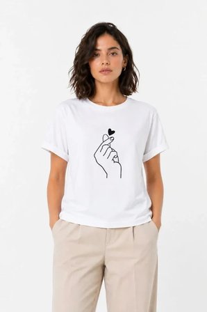 Kore Parmak Kalp Aşk Temalı Minimal Baskılı Tişört Yazlık Kısa Kol T-Shirt  - Beyaz