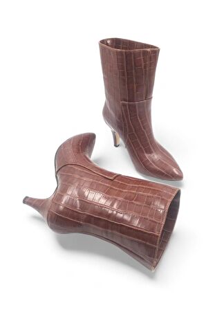 Plusha Kahverengi Kadın Yarım Çizme