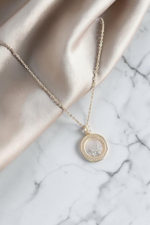 Valmont Accessories Altın Renk Ay Yıldız Güneş Figürlü Zirkon Taşlı Fanus Model Kadın Kolye 45 cm