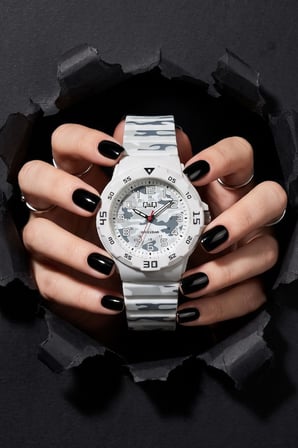 Q&Q 10 ATM Su Geçirmez - 43 mm - Beyaz Gri Kamuflaj Desenli Analog Yetişkin Çocuk Kol Saati