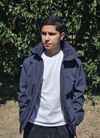 Su Geçirmez Mont (Özel Membranlı Kumaş, Çıkarılabilir Kapüşon ve Kapitone Yelek)