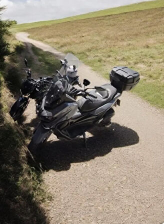 MOTOLÜX uyumlu Deflektör Rüzgar Saptırıcı Siperlik Şeffaf Motor Camı Cam Uzatma MODEL 2